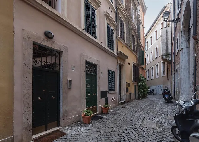 Daire Guesthost - Piazza Navona & Pantheon Roma